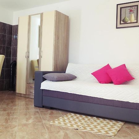 Apartment & Studio Vrdoljak Sveti Anton  Room photo