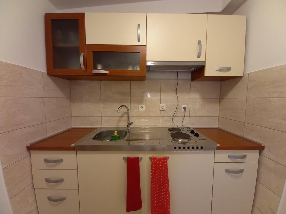 Apartment & Studio Vrdoljak Sveti Anton  Exterior photo