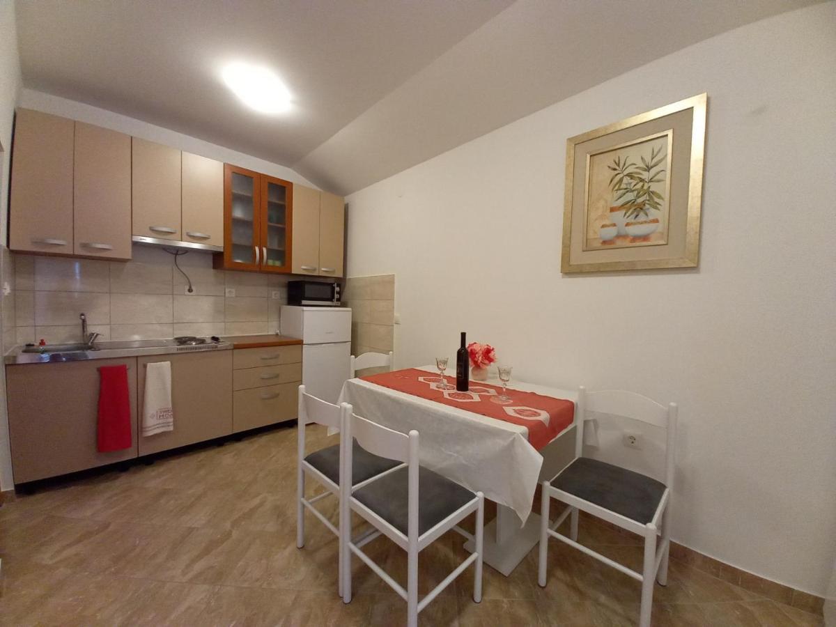 Apartment & Studio Vrdoljak Sveti Anton  Exterior photo